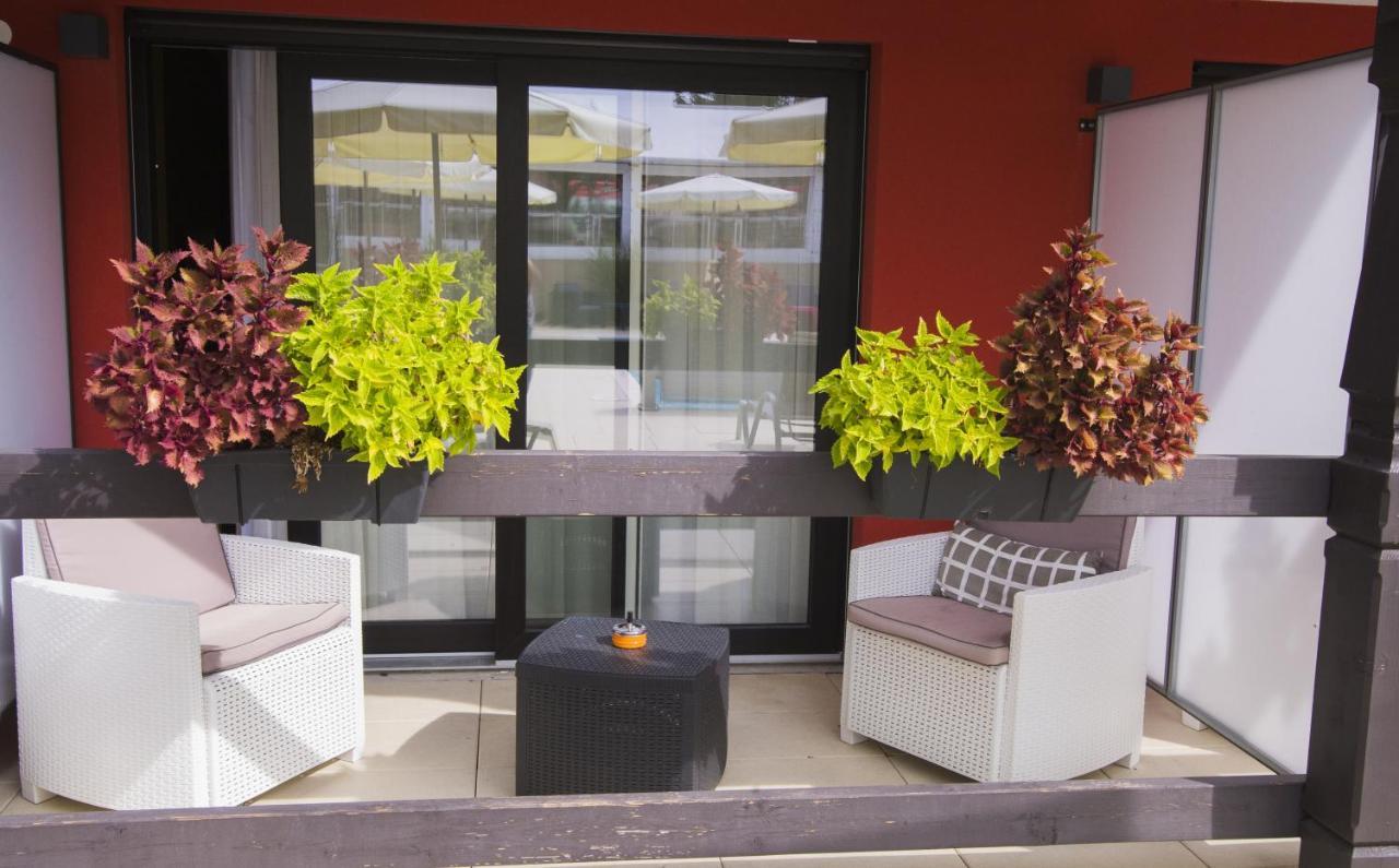Au Soleil, Hotel Restaurant & Spa Valff Exterior foto